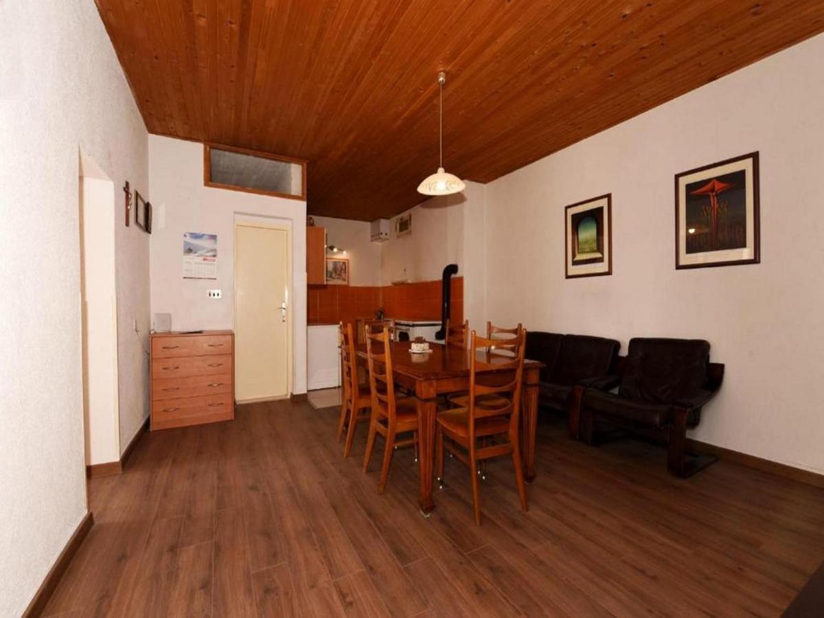 Holiday Home Carevic Gornja Brela Екстер'єр фото